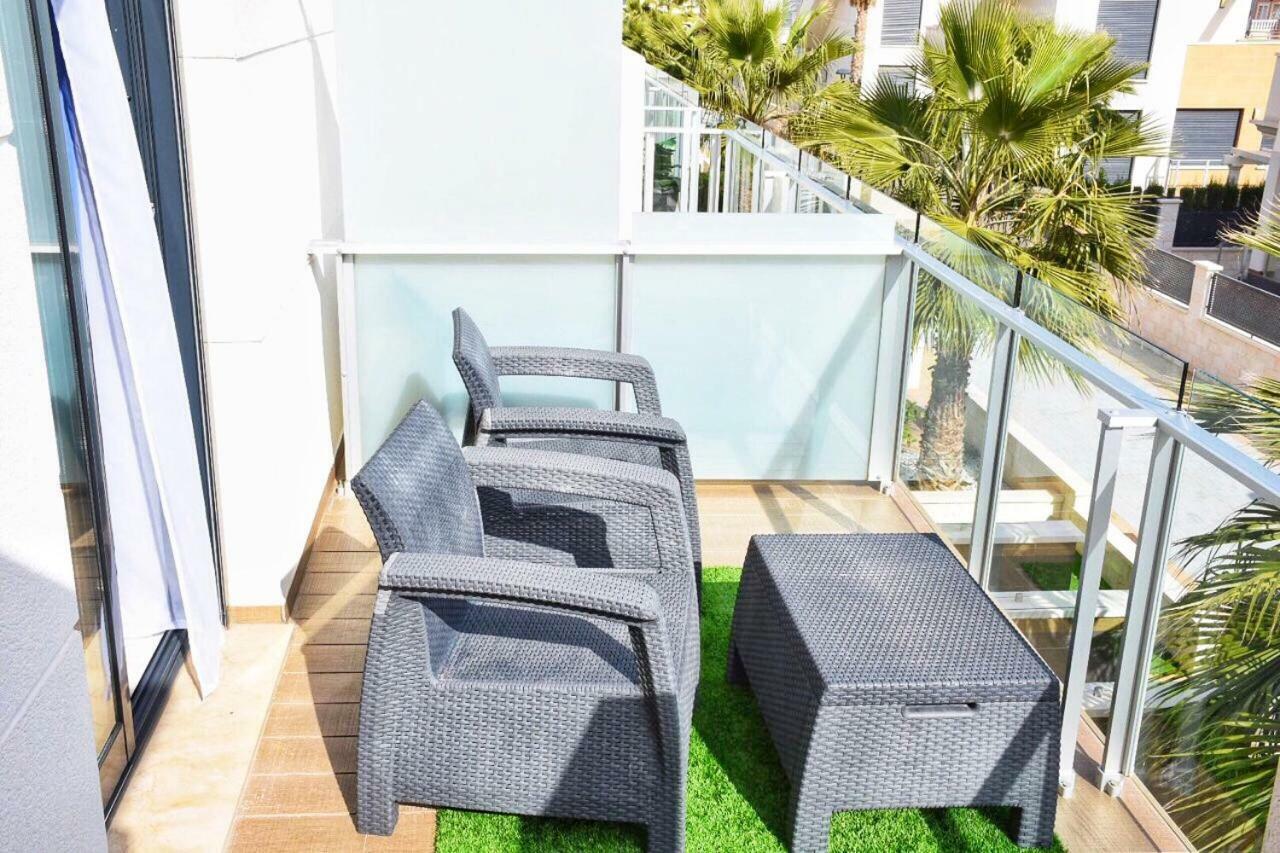 La Zenia Beach Bungalow Hotel โอริอุเอลา ภายนอก รูปภาพ