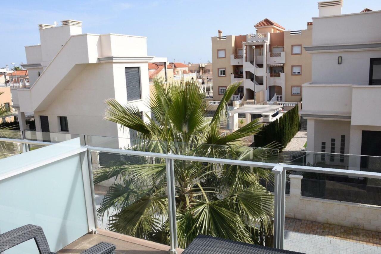 La Zenia Beach Bungalow Hotel โอริอุเอลา ภายนอก รูปภาพ